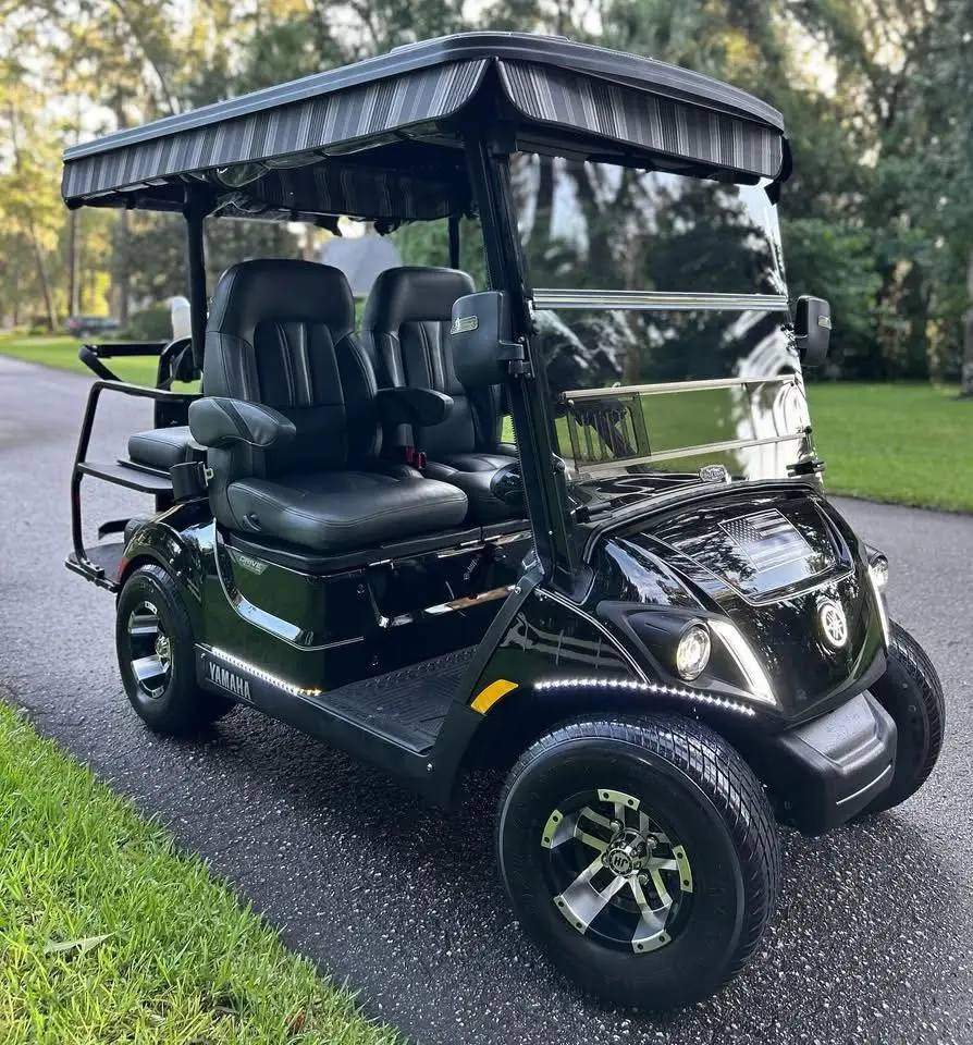 Buggy Yamaha 2024 con equipamiento vial miniatura 5