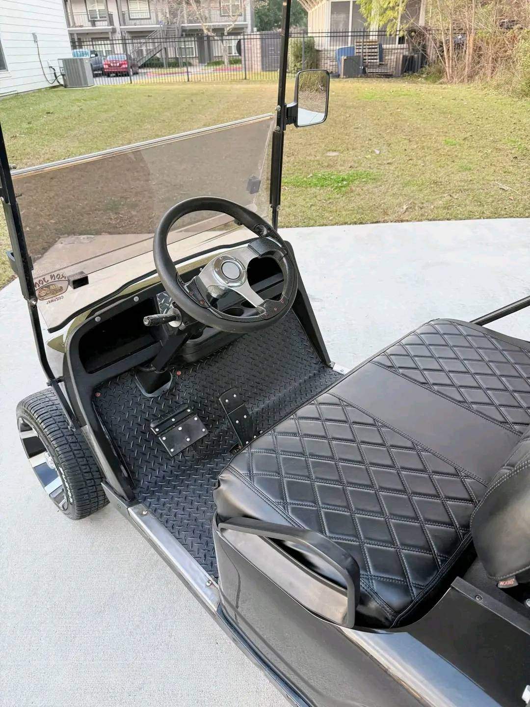 Buggy de golf E-Z-GO 2025 miniatura 5